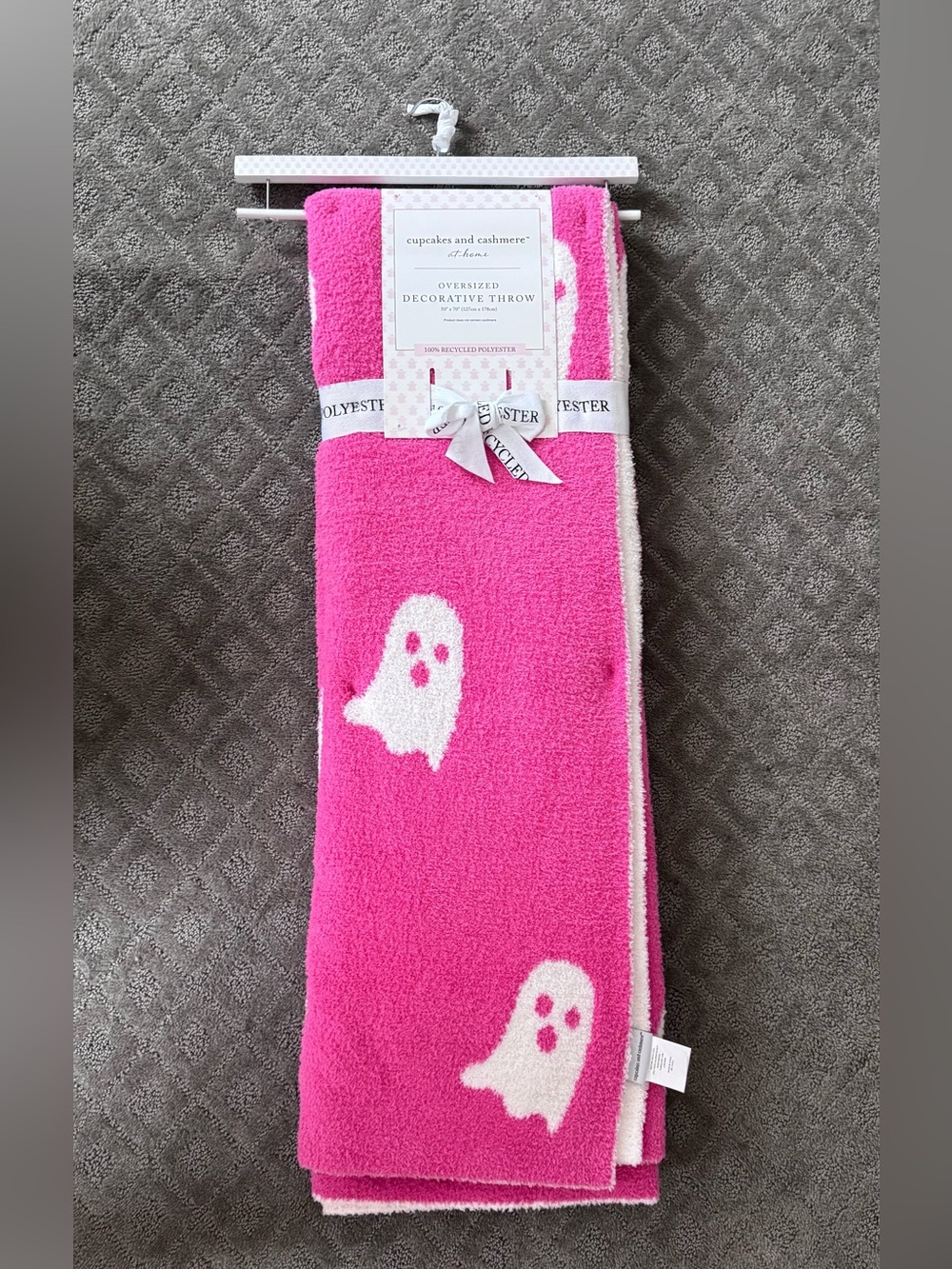 NWT Cupcakes And Cashmere Pink Ghost Halloween Blanket Throw oversized 50x70”